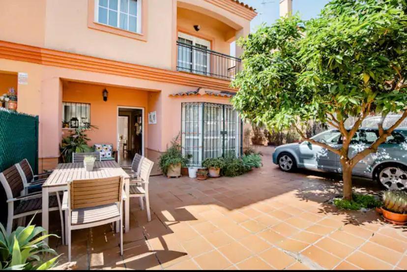 2 La Casa De Marilo Lägenhet Tomares Exteriör bild