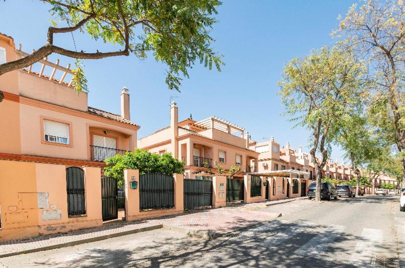 2 La Casa De Marilo Lägenhet Tomares Exteriör bild