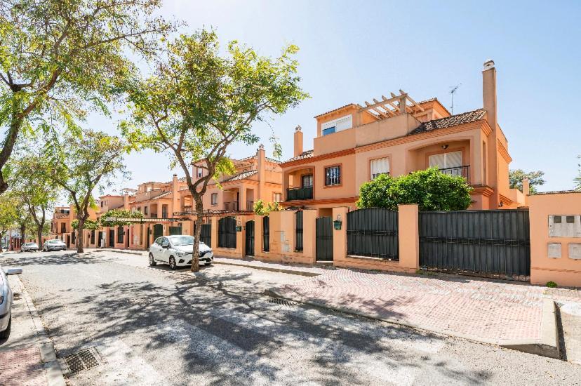 2 La Casa De Marilo Lägenhet Tomares Exteriör bild